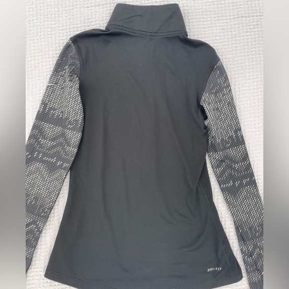 Nike Pro Dri-FIT Black Quarter Zip Small - Picture 7 of 9